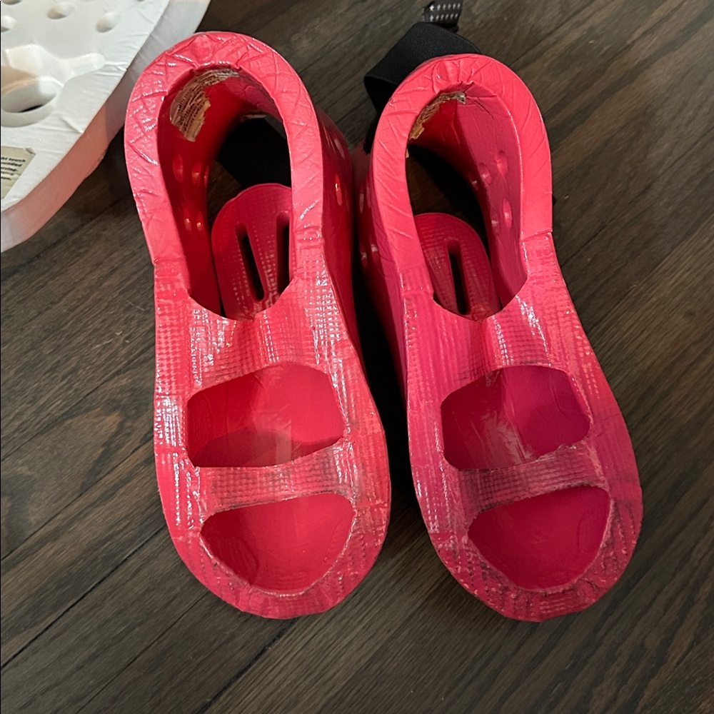 Pink and White Child’s size sparring gear, protective Martial Arts Gear Set EUC - Picture 6 of 6